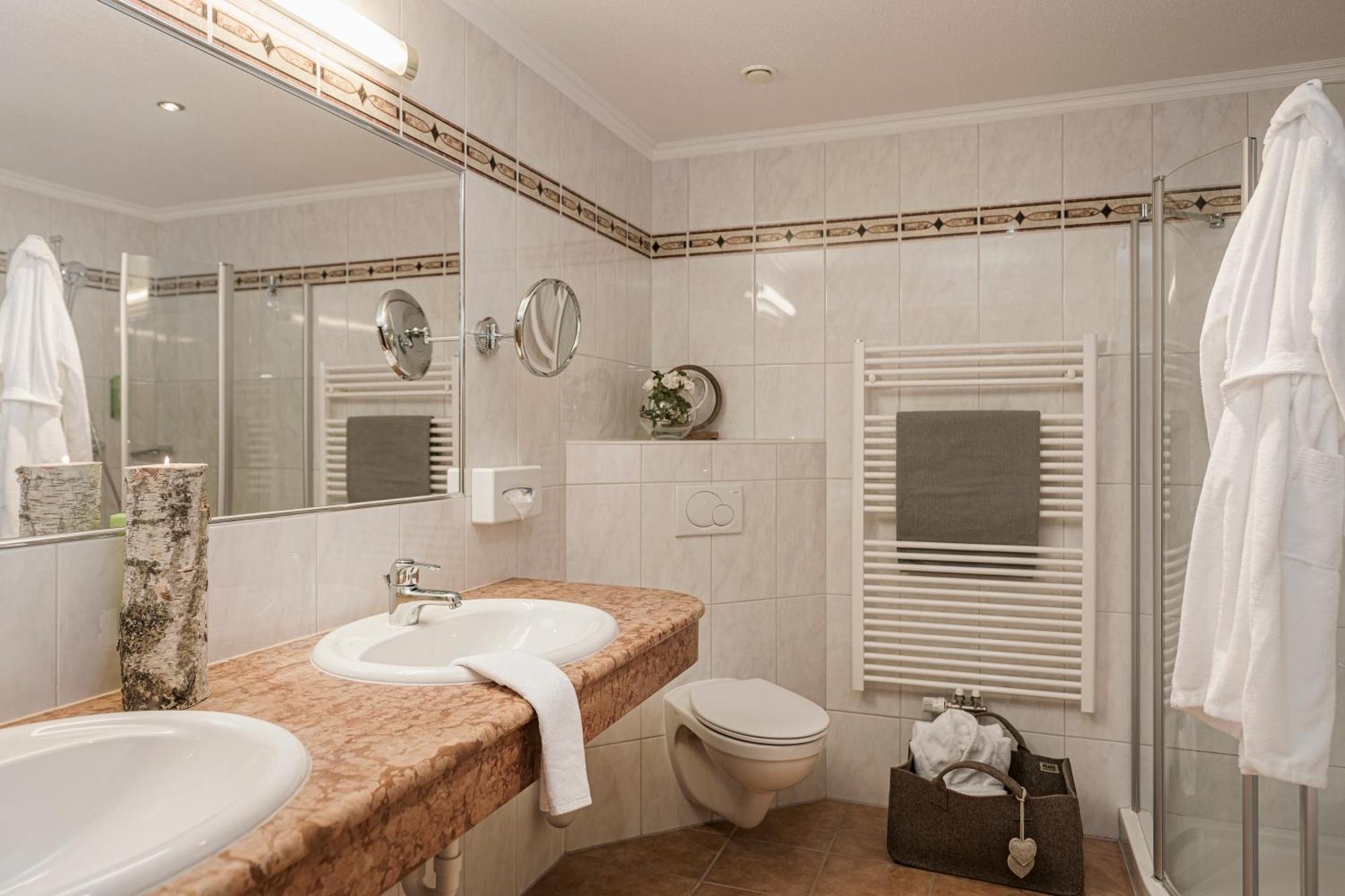 Biohotel Rastbichlhof Neustift im Stubaital Buitenkant foto